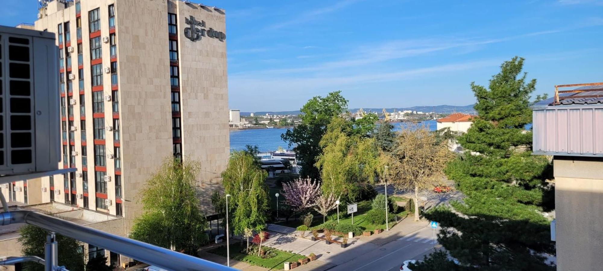 Todor Apartmani Kladovo Bagian luar foto